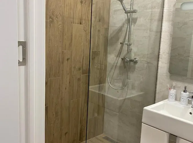 In Arcadia Cadorr 51 *